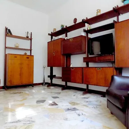 Casa Nina Барі